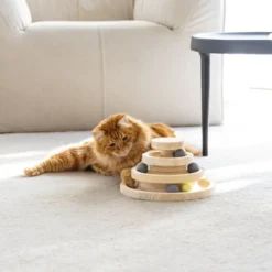 Designed by Lotte Juguete Torre de Madera para Gato